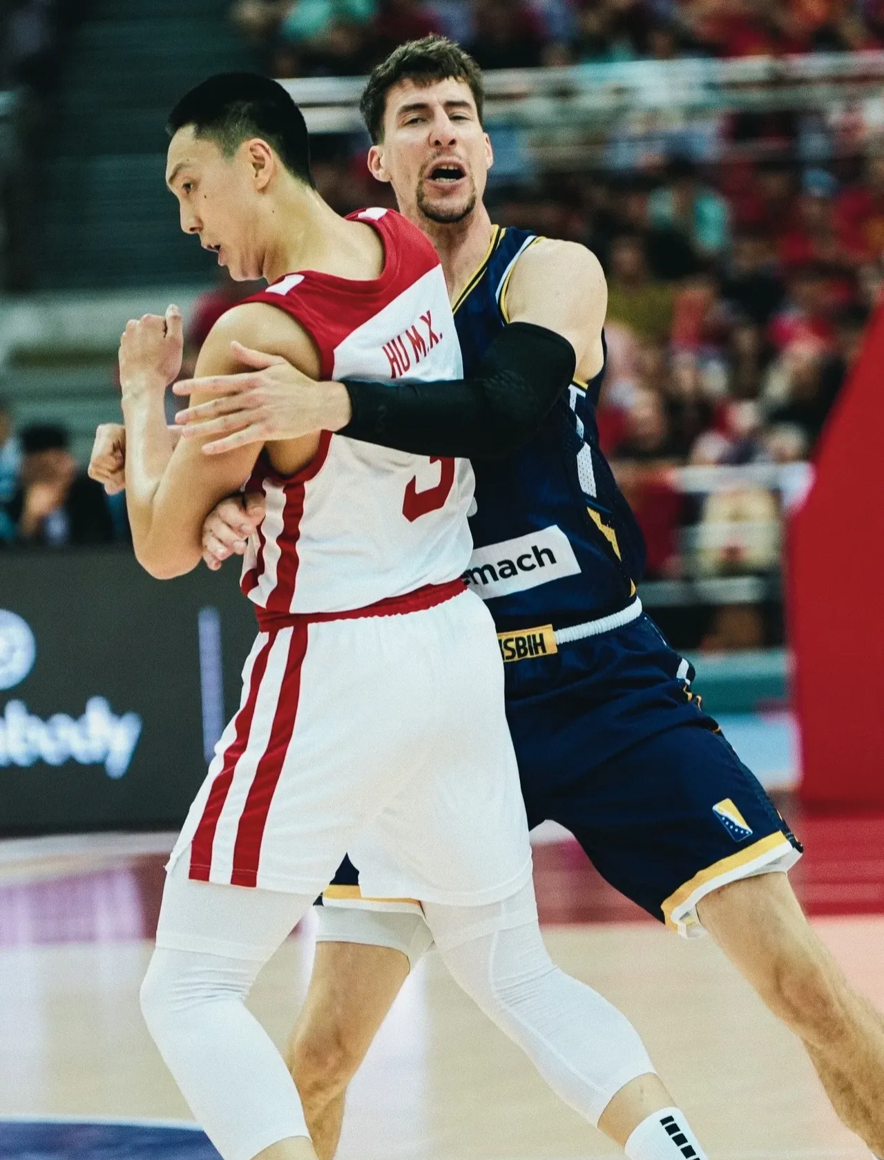 LOl竞猜联盟 -包含国际比赛日波尔图手感冰凉——CBA常规赛节点到来；悬念犹存；阵容厚度经受考验的词条